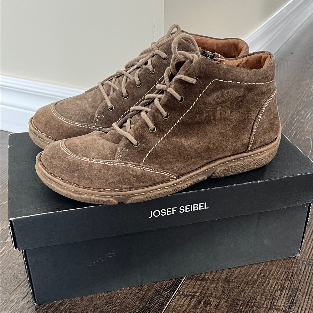 Josef Seibel Women's Neele Ankle Boots